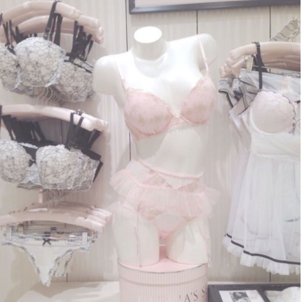 𝒮♡𝓁𝒹 —> - Picture 6 of 12